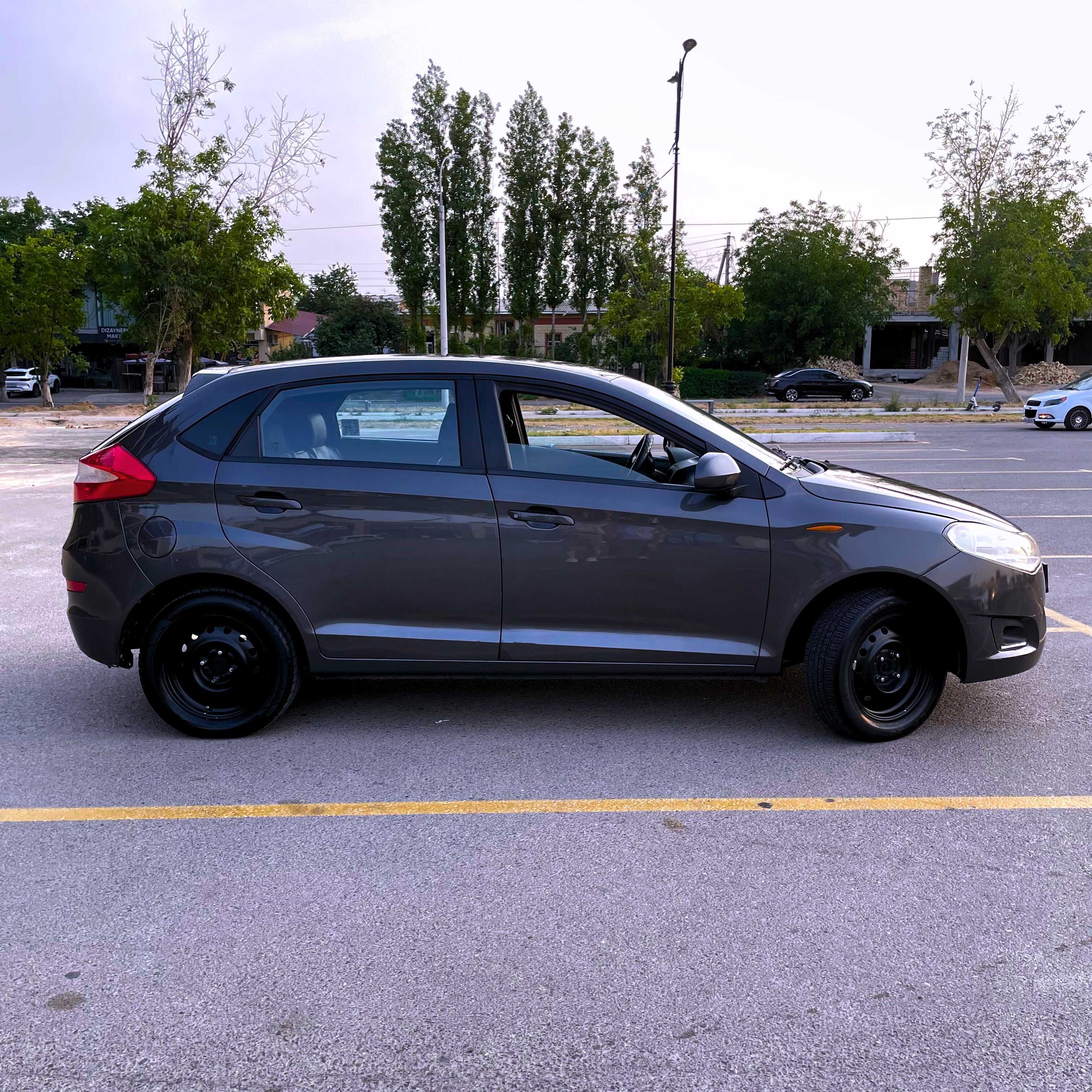 Продаю ZAZ Forza (Chery A13)