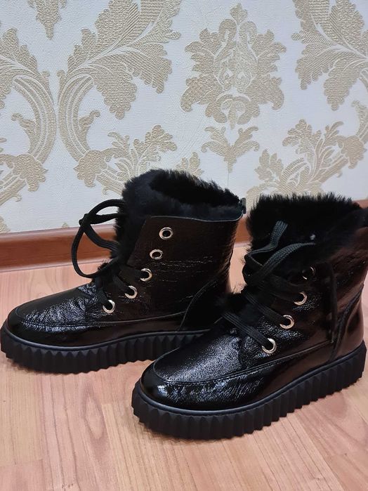 Женские зимние сапоги