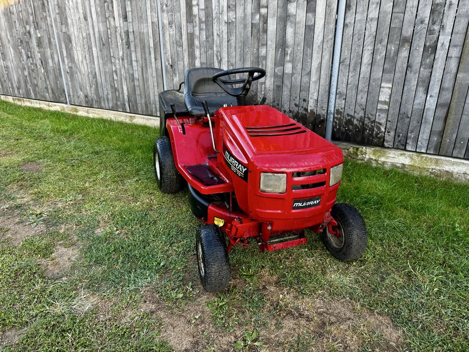 Tractoras gazon Murray 120/76 - motor defect