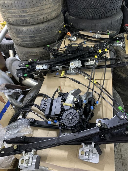 В продаже стеклоподьемники на гольф 2 3 пассат б3 б4 ауди 80 б3 б4