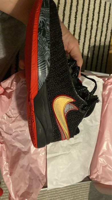 Nike Lebron XX (20) - copii marimea 38.5