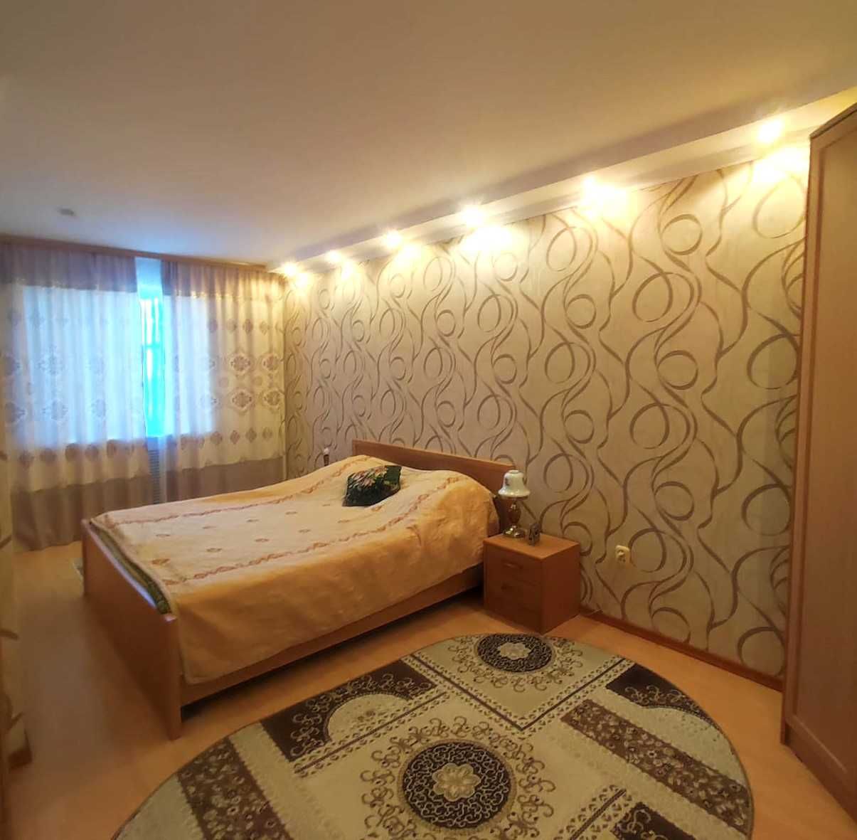 Продам 4 комн. дом с ремонтом и мебелью, 2этажа, по ул. Шахтерской.