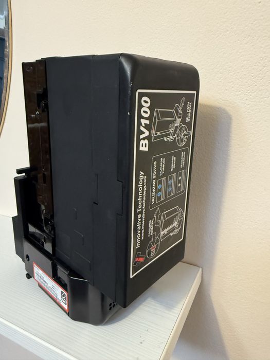 Validator / cititor / bancnotiera bv100