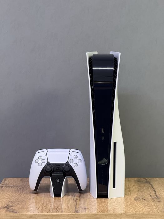 PlayStation 5 825 GB 2 джойстика с играми | Mobile Zone