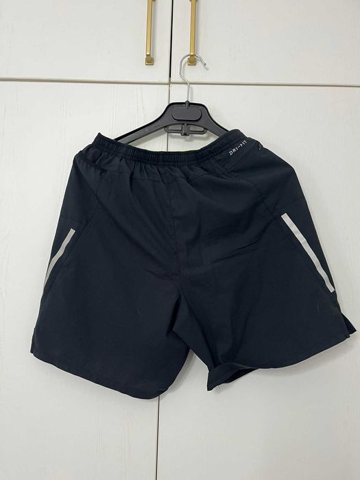 Pantaloni scurti Nike 7" Phenom 2 in 1