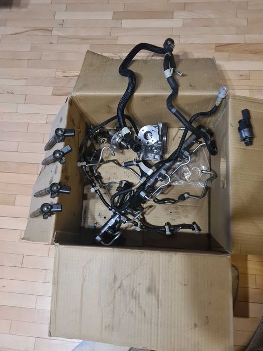 Дюзи,  попма горивен комплект реал за BMW F10 3.0d 245 k.c