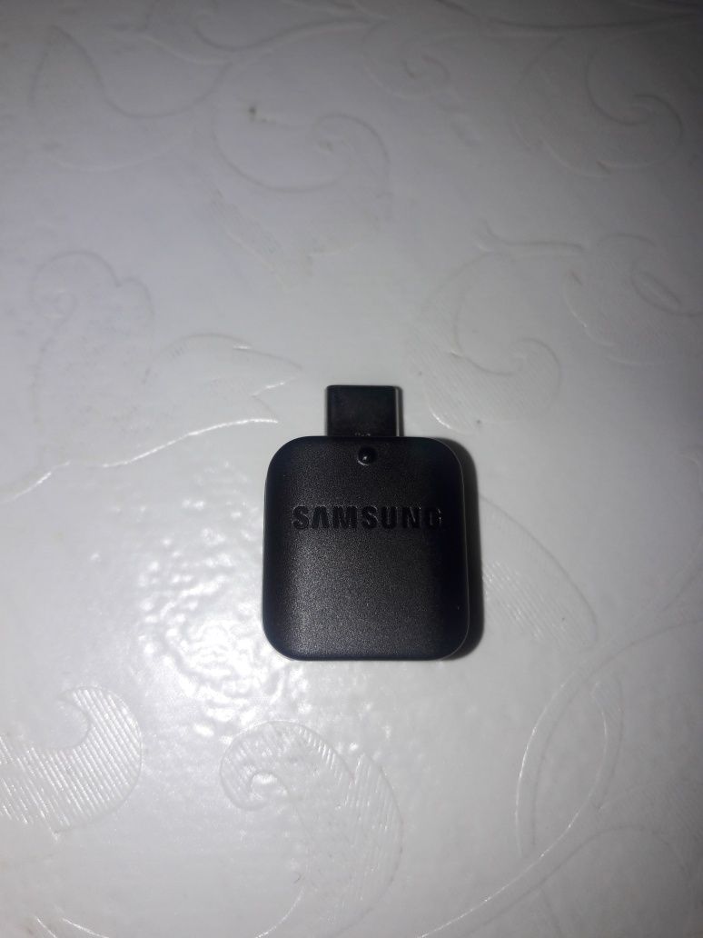 Продам оригинальный переходник Samsung OTG USB Type-C на USB