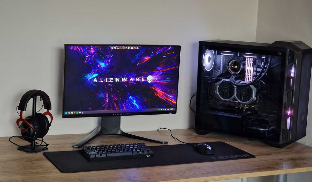 Calculator Gaming + Monitor/Tastatură/Mouse/Căști