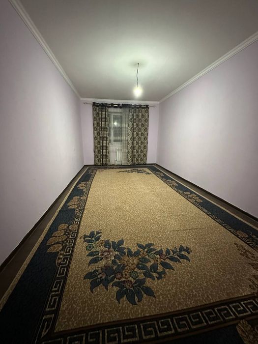 Яккасарой  Касмановитлар метро якинда ижарага квартира бор