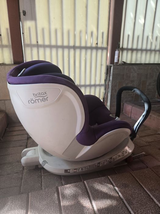 Scaun auto Britax Romer cu isofix