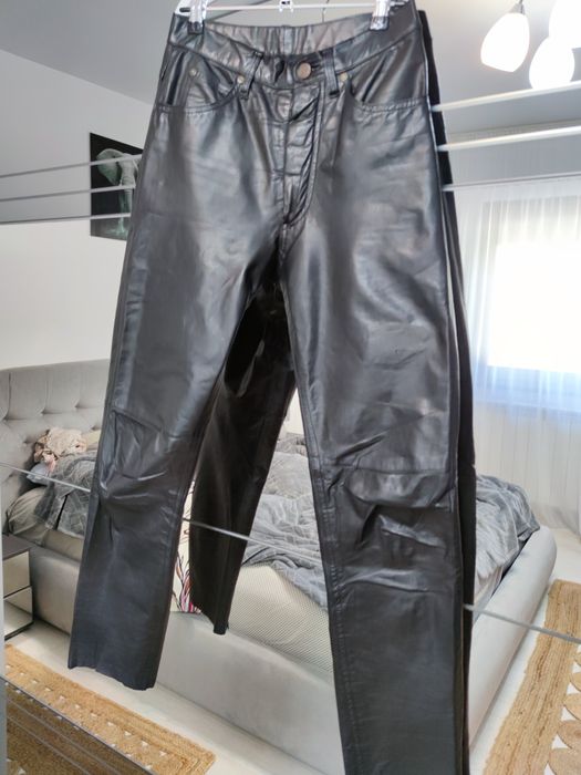 Pantaloni piele naturala
