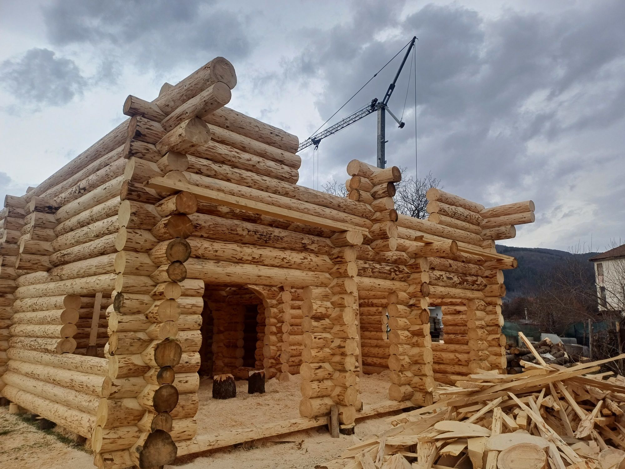 Construiesc case din lemn