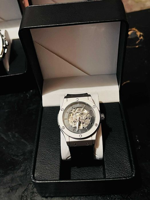 Нови Часовници в уникална цена