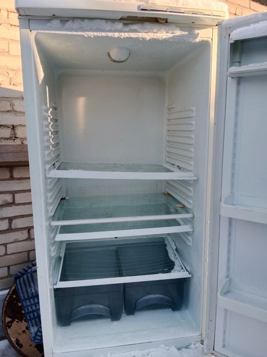 Продам холодильник б/у