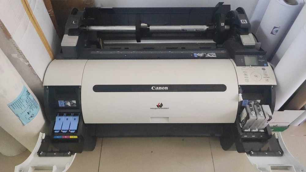 Плоттер Canon imagePROGRAF IPF-670 отдам даром
