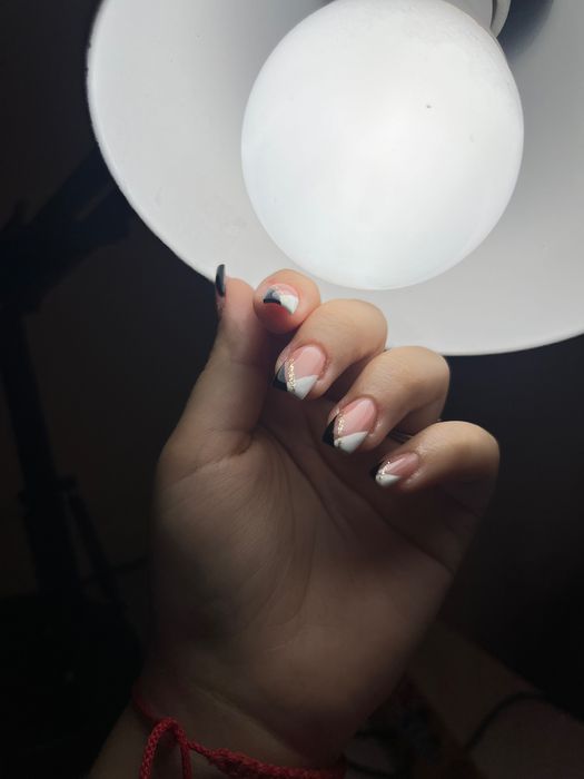 Unghii cu gel și semi