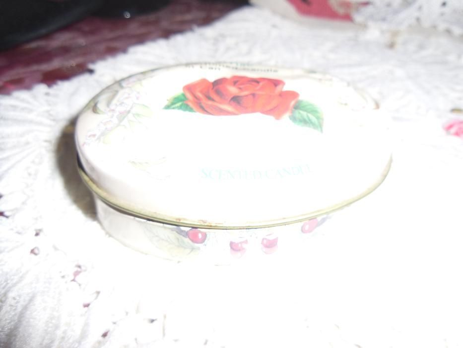 lumanare parfumata in cutie de tabla