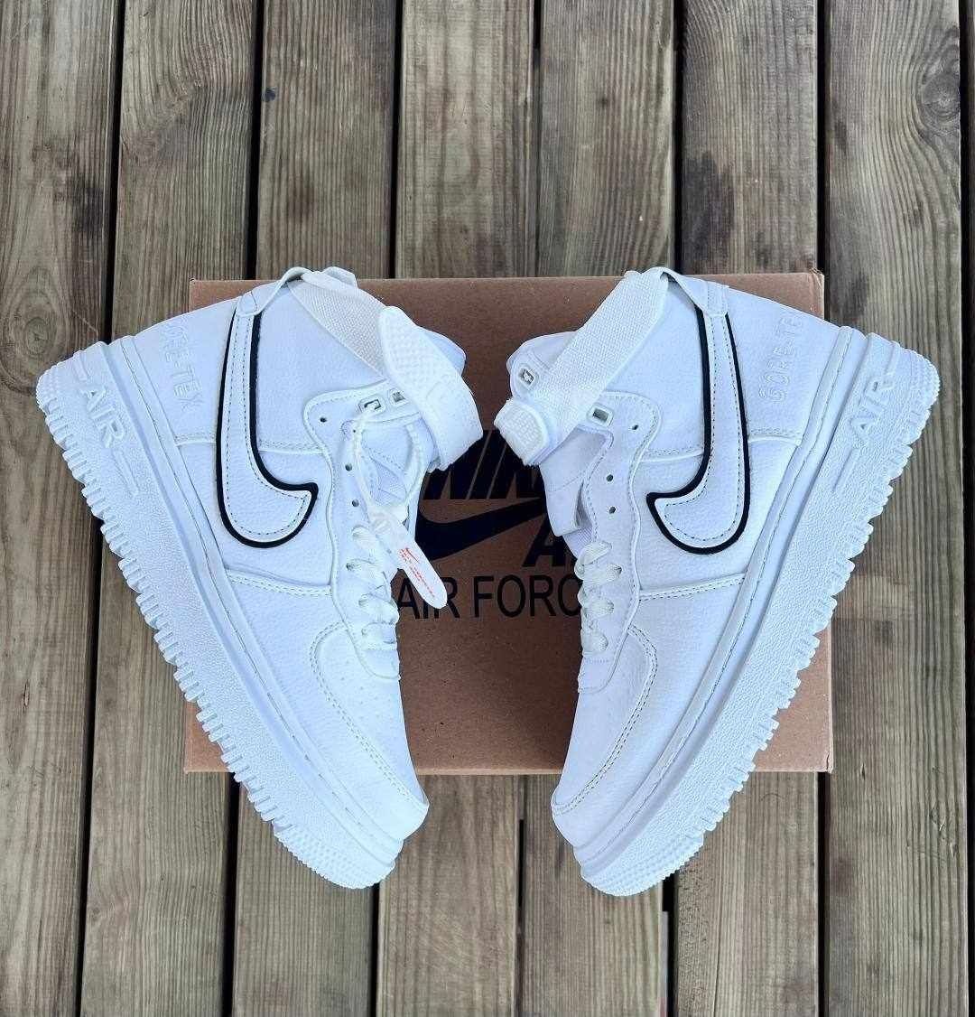 Мъжки бели маратонки Nike Air Force Gore-Tex