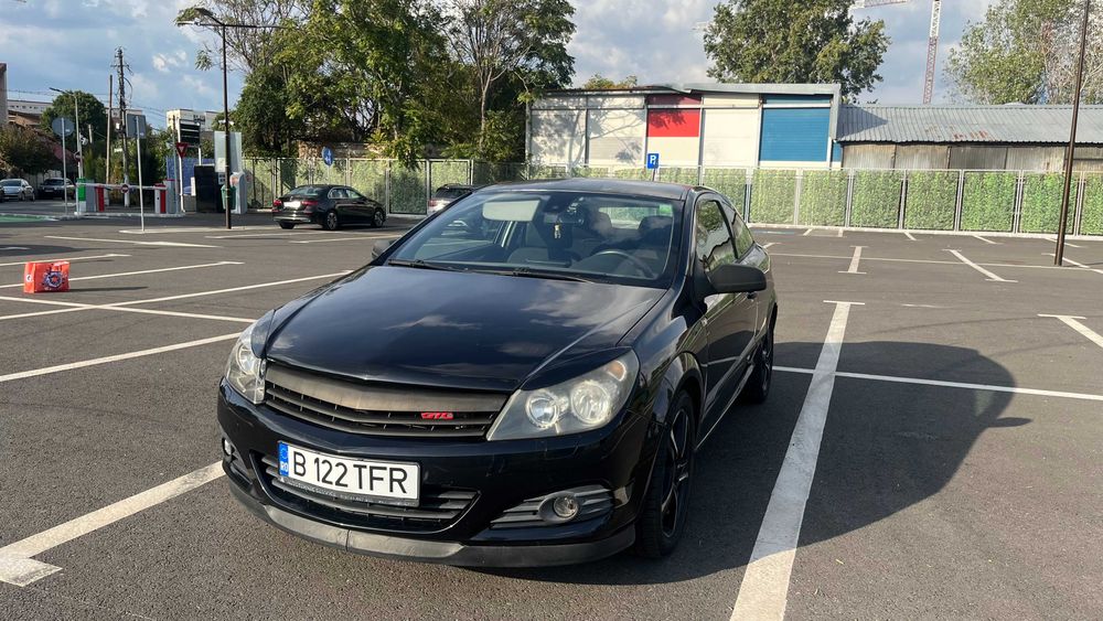 Opel Astra GTC 2 usi cu ecran android 4gb , card 64 gb