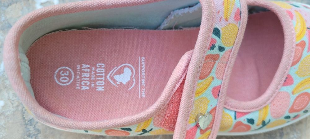 Teniși fete, tare drăguți și de calitate, mr.30