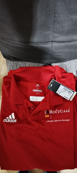 Hanorac,bluza tricouri Adidas originale