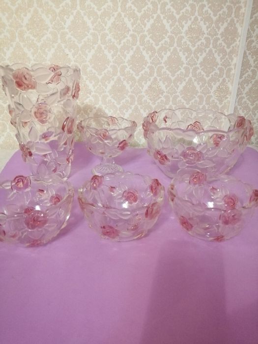 Продается набор германской хрустали бу в хорошем состоянии имеется ваз