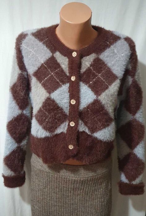 Cardigan gros si fustă