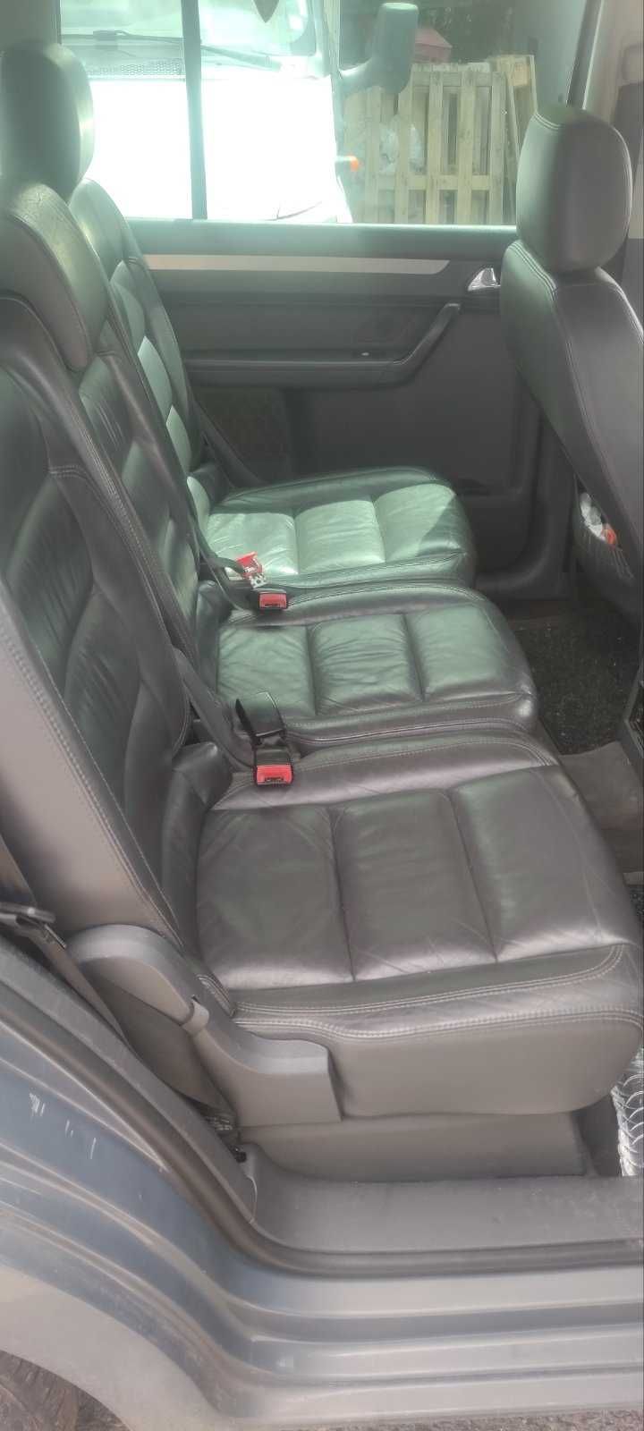WV tuaran 1.9tdi