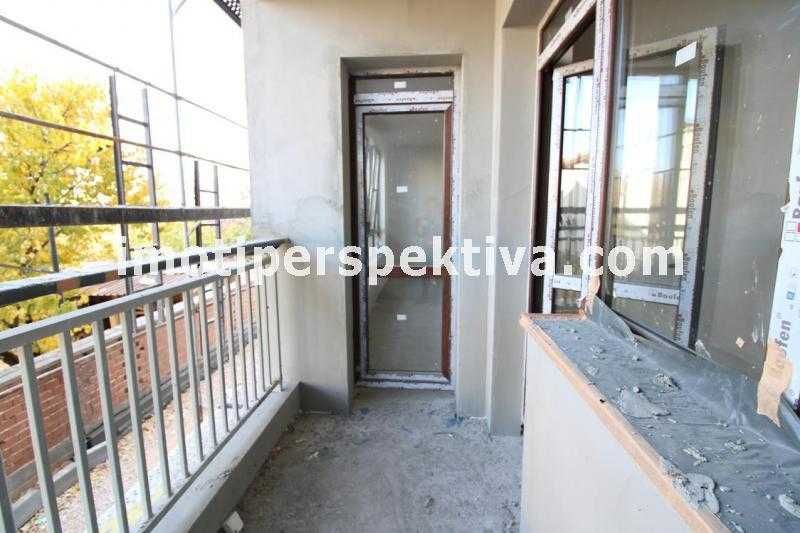 Продава се Двустаен апартамент в Пловдив, Кючук Париж - 88 кв.м за 978 €/кв.м - Снимка #2