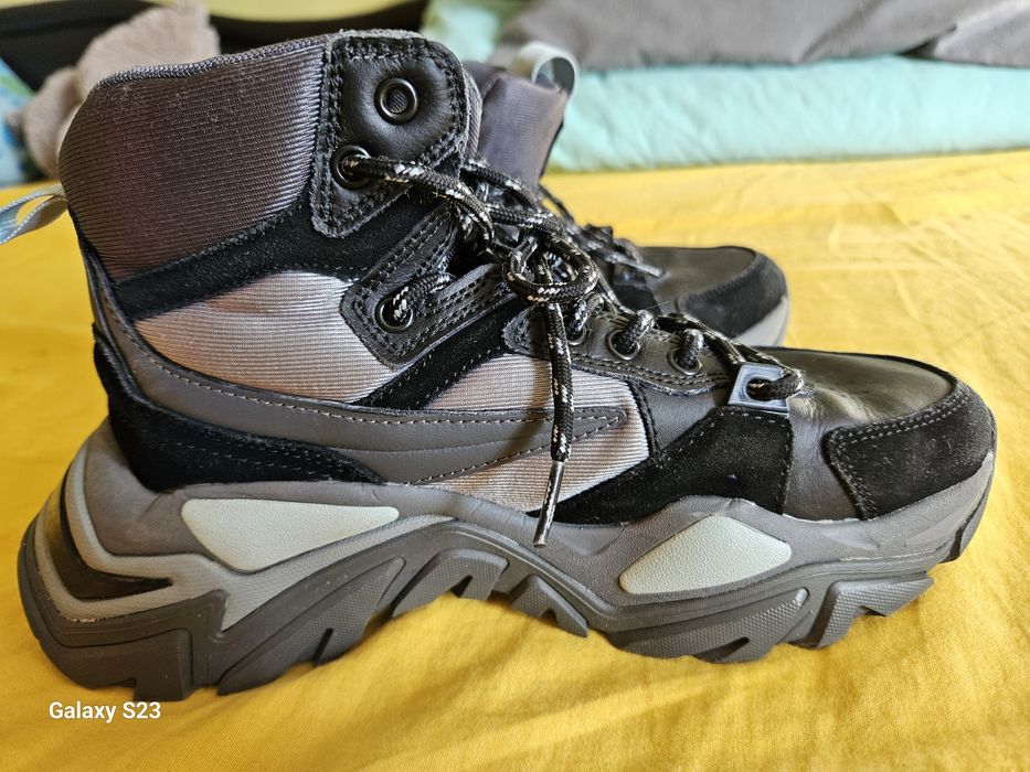 Сникърси Fila Electrove Desert Boot Wmn Сив