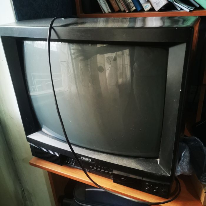 Телевизор рабочий старого образца