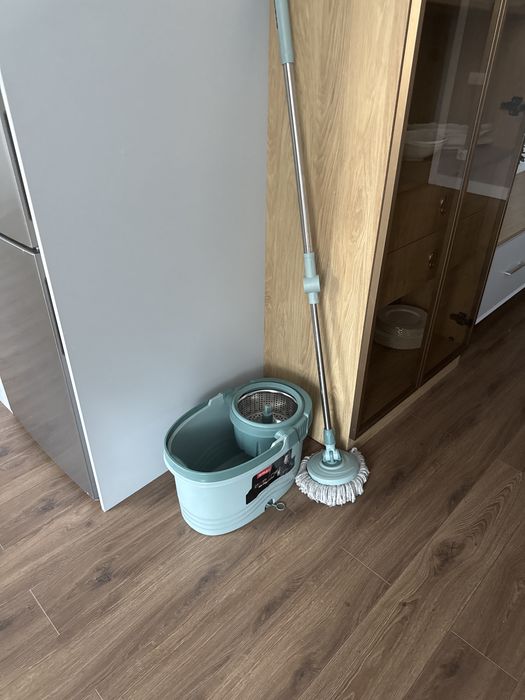 Продам автоматическую швабру