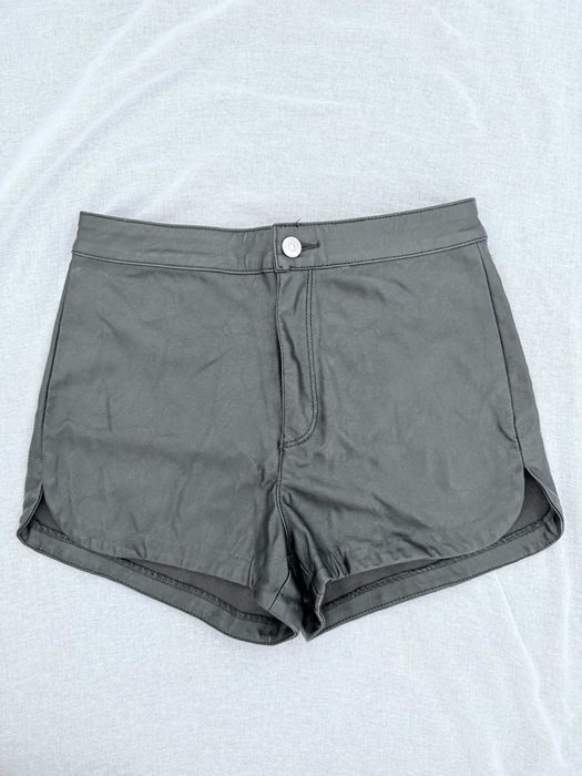 къси кожени панталони HM размер S