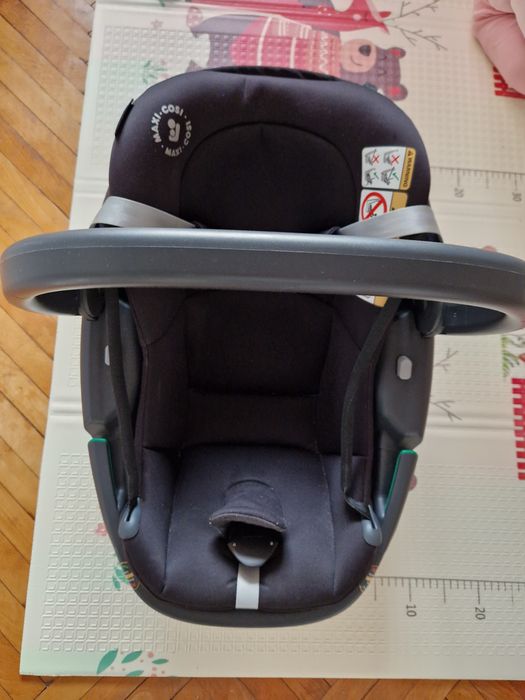 Бебешко кошче за кола 0-12 /360° + кошница Maksi Cosi с изофикс база