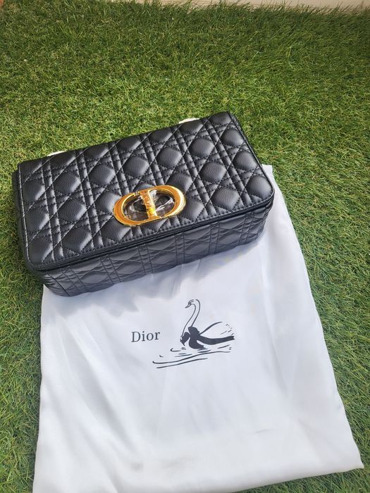 Чанта Dior естествена кожа