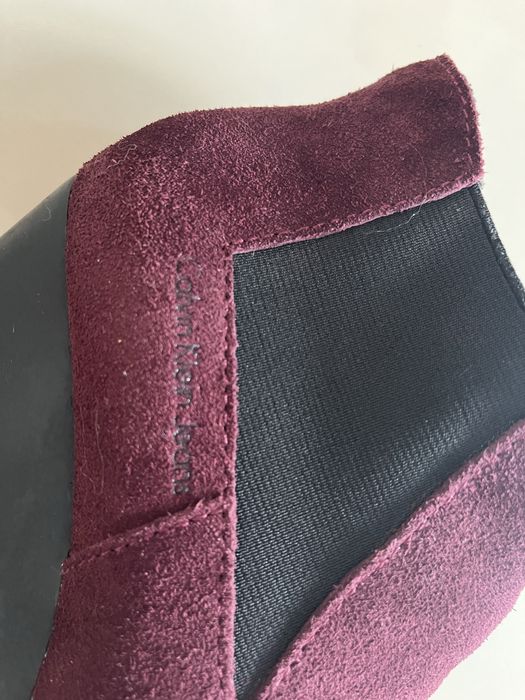 Продавам дамски боти Calvin Klein