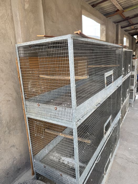 Клетка для попугаев, 3-ярусная, большая (2×2×0.6 м)