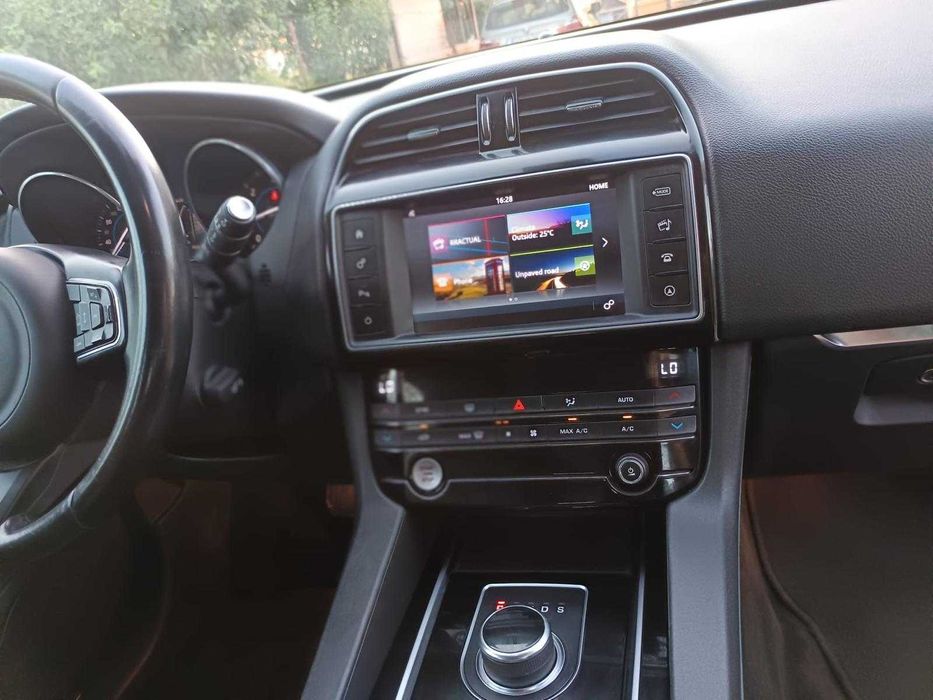 Jaguar-F Pace 20d AWD Prestige