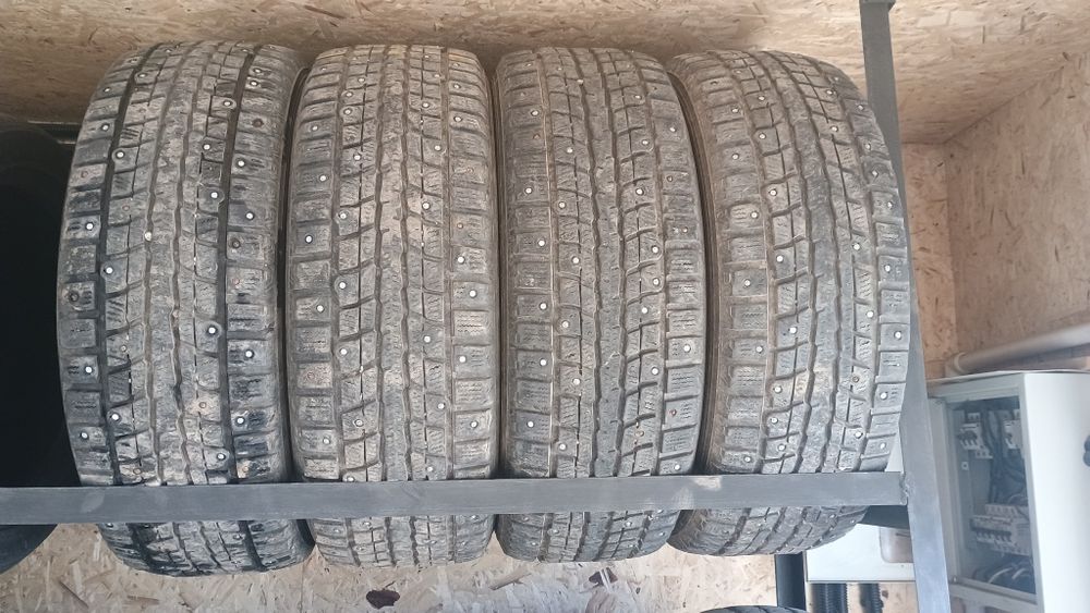 Зимние шины R17  Dunlop winter