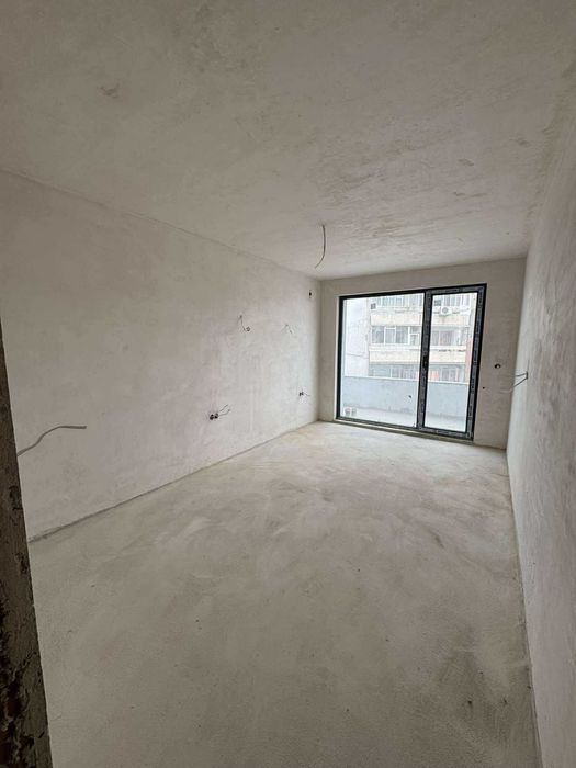 Продава се Двустаен апартамент в Айтос - 81 кв.м за 909 €/кв.м - Снимка #1