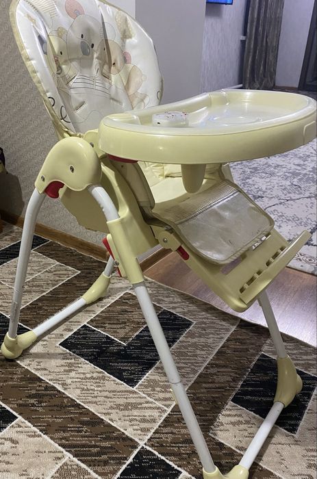 Продам детский столик