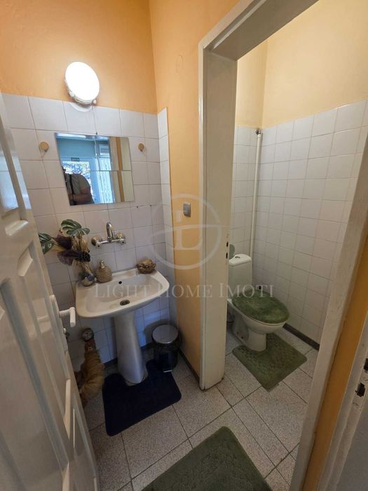 Продава се Магазин в Пловдив, Кючук Париж - 39 кв.м за 2052 €/кв.м - Снимка #11