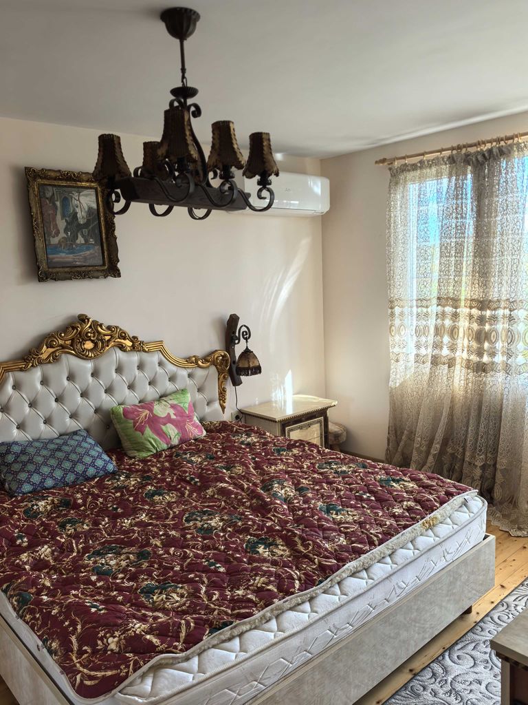 Дава се под наем Къща в Русе, Център - 130 кв.м за 612 € - Снимка #9