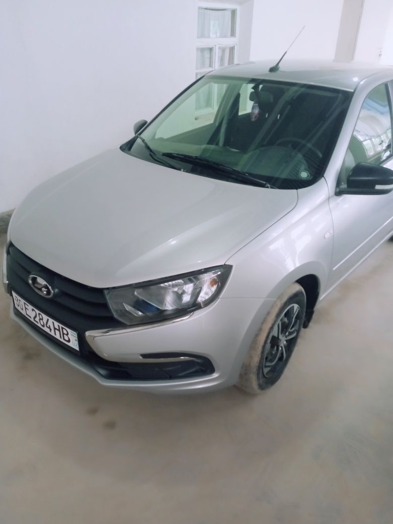 Lada granta 2019
