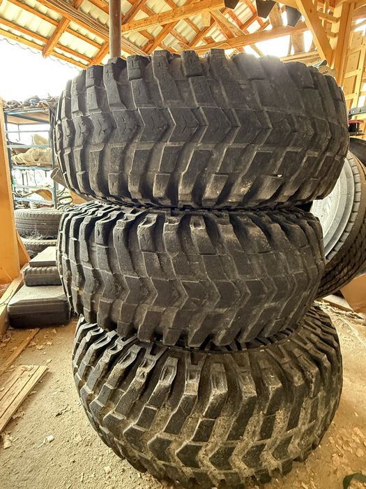 Maxxis Mudzilla 37 / 13.5 / R15