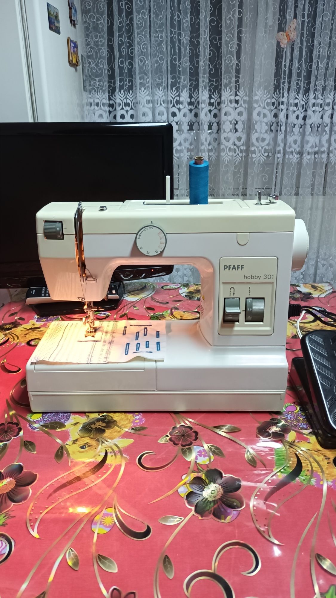 Masina de cusut PFAFF HOBBY cu butoniera automata si multiple operații