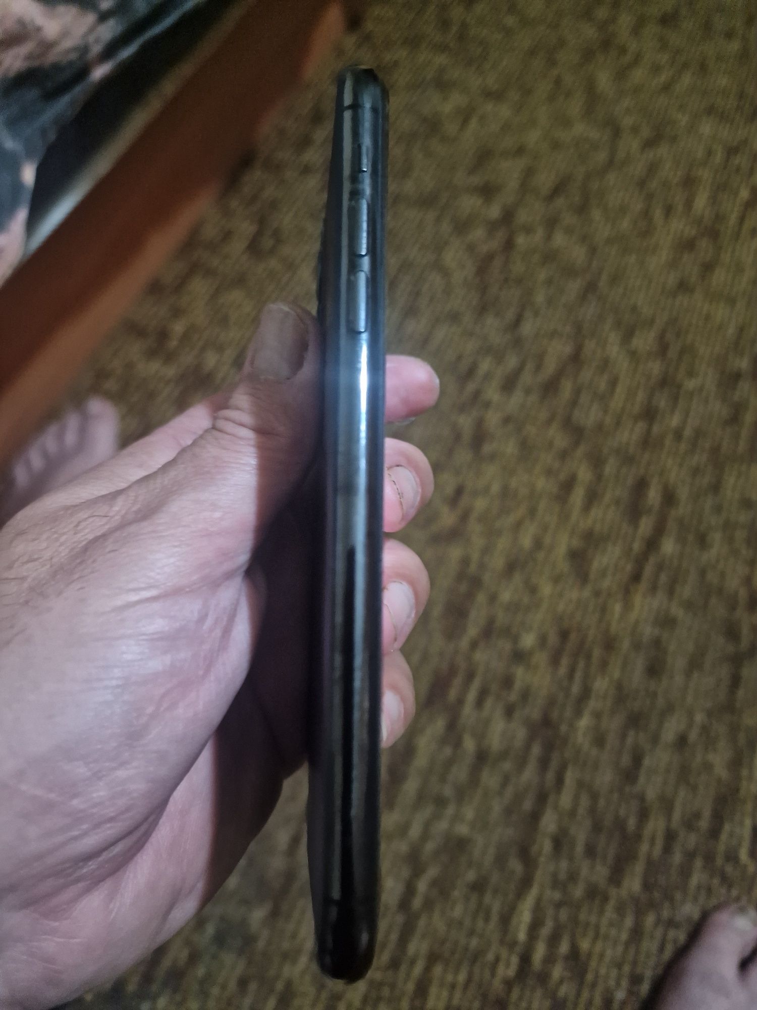IPhone 11 Pro Max
	•	Модел: