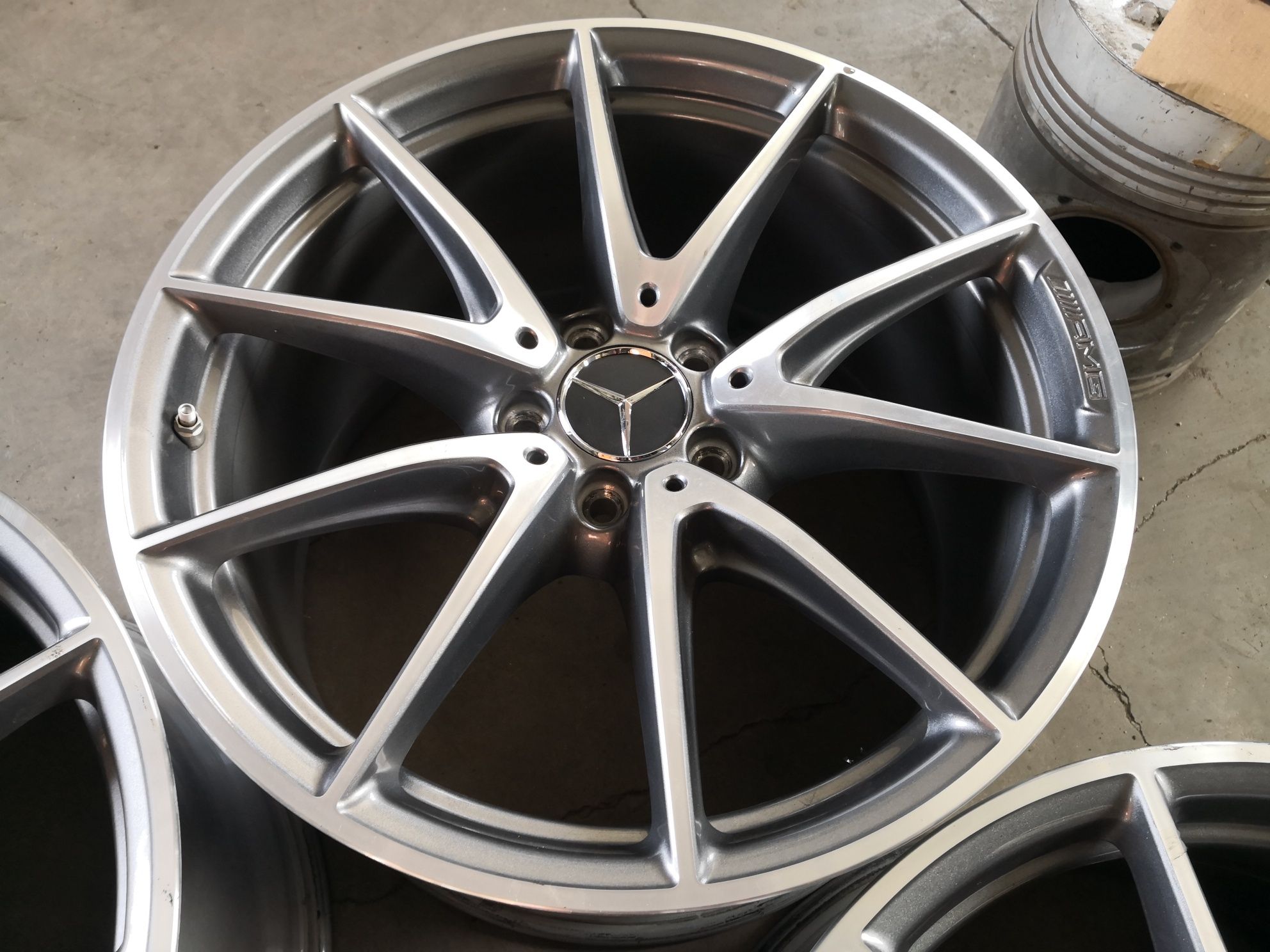 5х112 мерцедес е класа AMG 5x112 Mercedes e clasa 19 цола спорт пакет