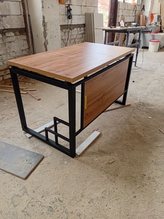 Loft kompyuter stol .