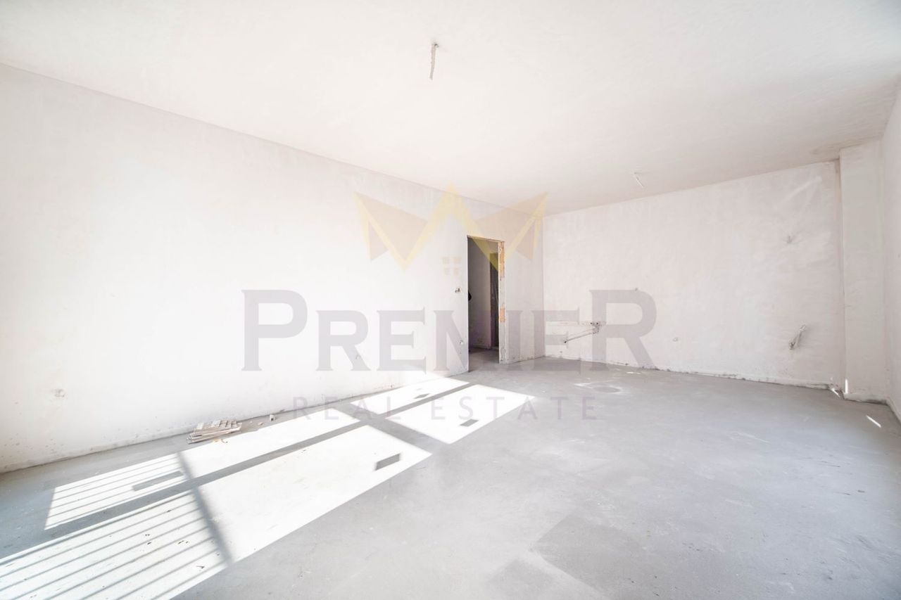 Продава се Тристаен апартамент в Варна, Бриз - 104 кв.м за 1413 €/кв.м - Снимка #7
